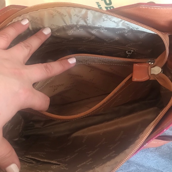 Petusco Handbag - Picture 4 of 5